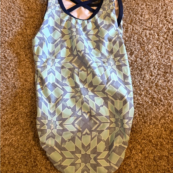 Geometric Patterned leotard - Picture 2 of 3